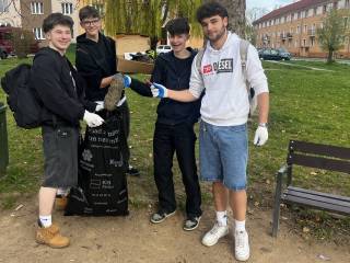 Uklidme_CESKO_parta_original